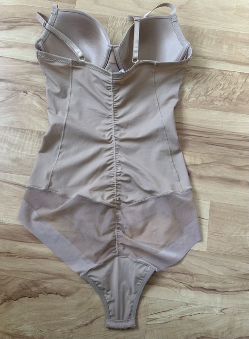 Боді утягуюче бежеве kaze