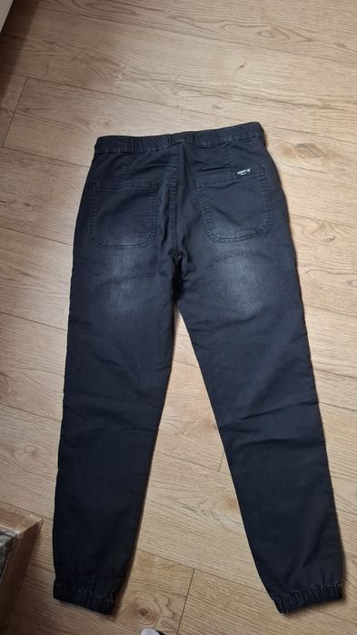 Joggery męskie rozmiar 30-32