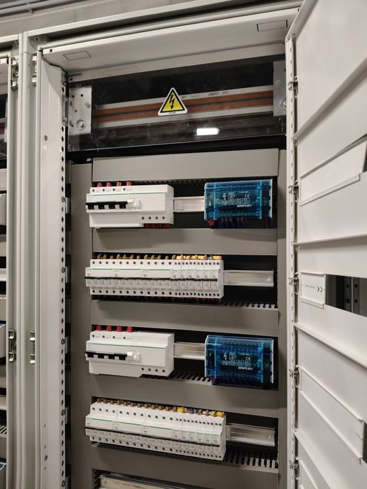 Trabalhos de eletricidade/ domotica / segurança