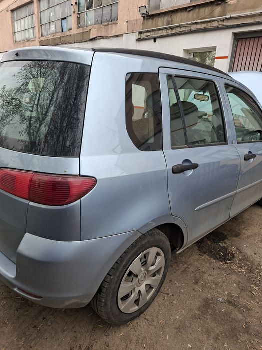 MAZDA 2  1,4 benzyna automat super autko