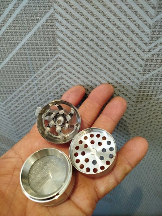 Млинок механічний для помолу горіха, імбиру.