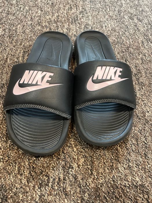 Klapki damskie Nike 40,5