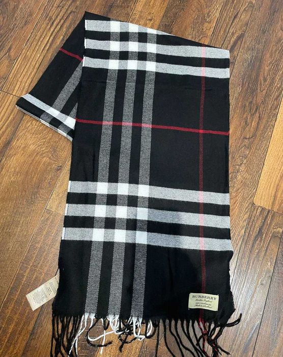 Шарф Burberry чорний
