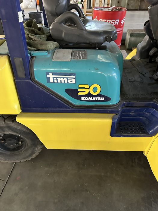 Empilhador Komatsu 30