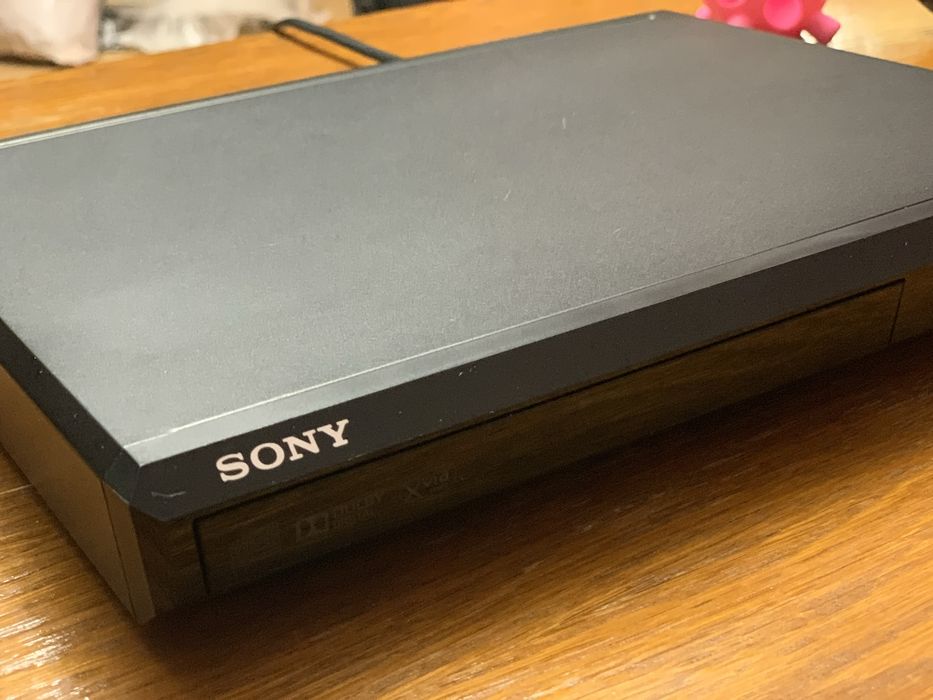 DVD програвач sony dvr-sr170