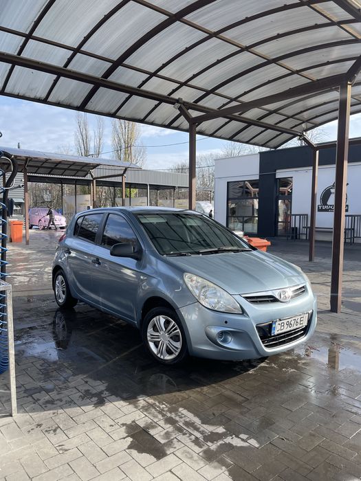 Хюндай І20 хорошее состояние