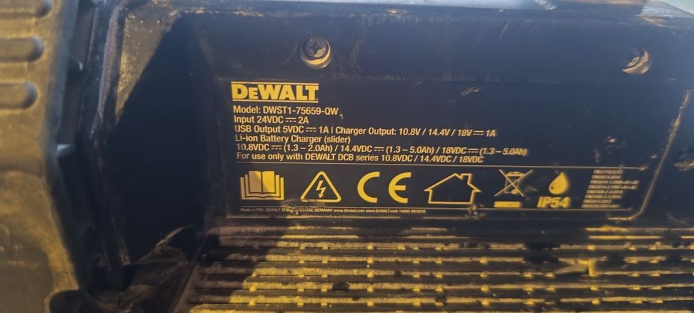 Radio budowlane DeWalt Aku 5ah zasilacz