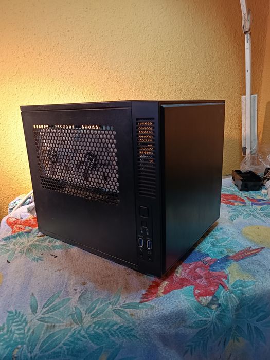 Ігровий комп'ютер робоча станція пк для навчання міні ПК sff Кубік I3-