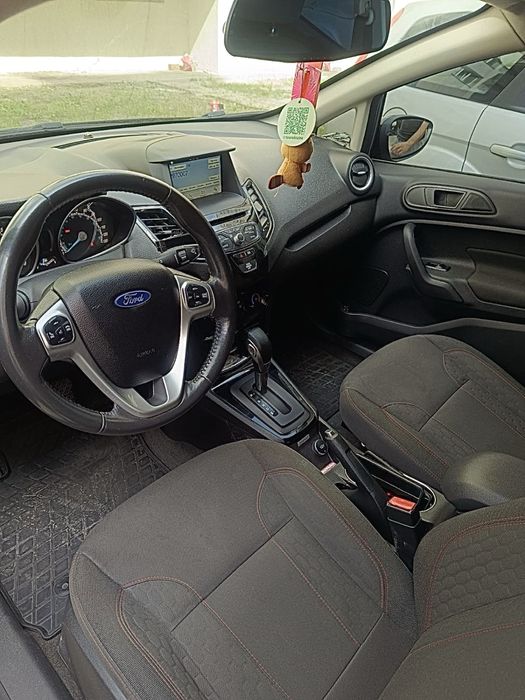 Ford fiesta 2017 газ/бензин