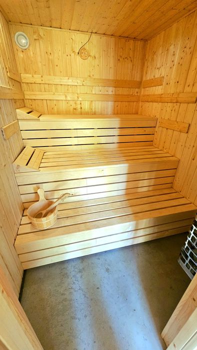 San Escobar jacuzzi sauna jezioro