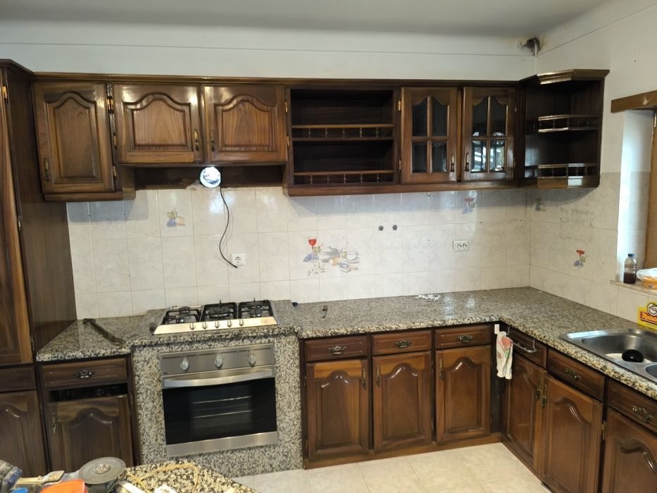 Móveis de Cozinha em Mogno