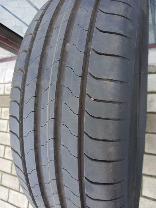Opony Bridgestone 215/60 R17 rok 2025