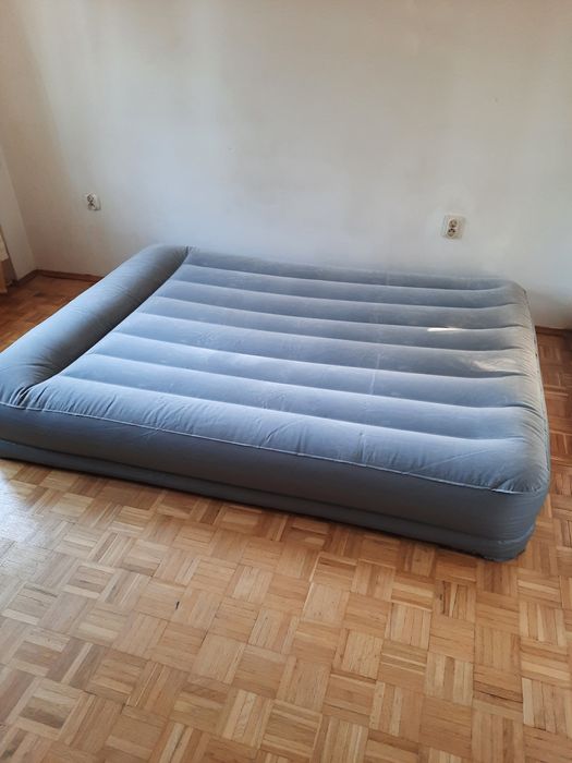 Materac dmuchany Jysk Flendalen 152x203x30
