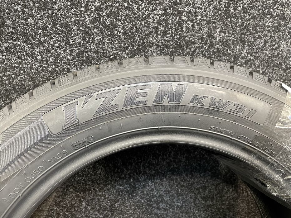 Kumho 215/60R17 I Zen KW31