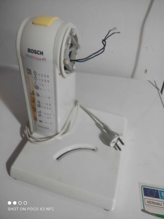 Stojak z kablem Bosch ProfiMixx46 model MUM 4655/03