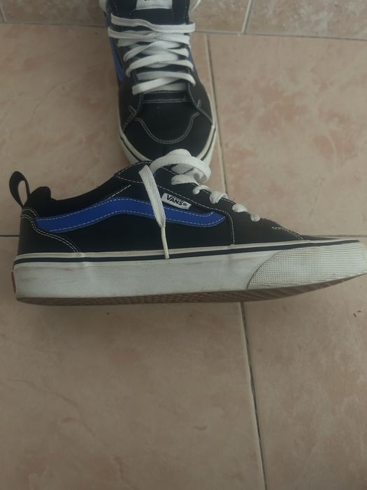 Vans preto e azul