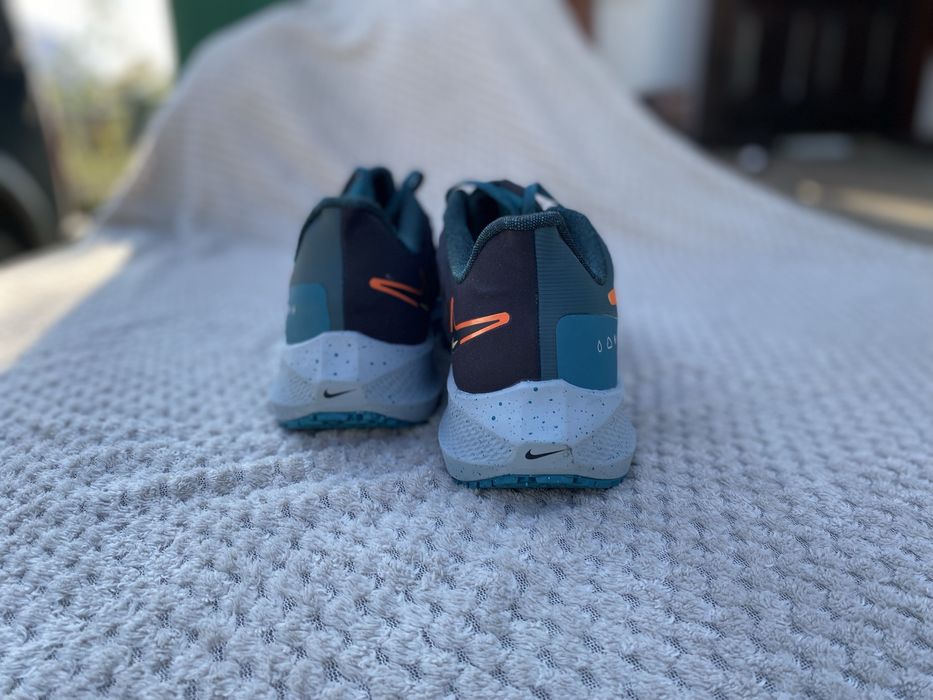 Продам нові кросівки Nike, 49,5 розмір (33см)