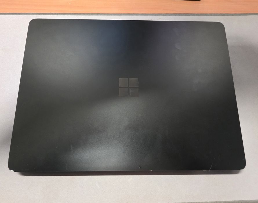 Microsoft Surface Laptop, X-Elite, 16Gb / 1T