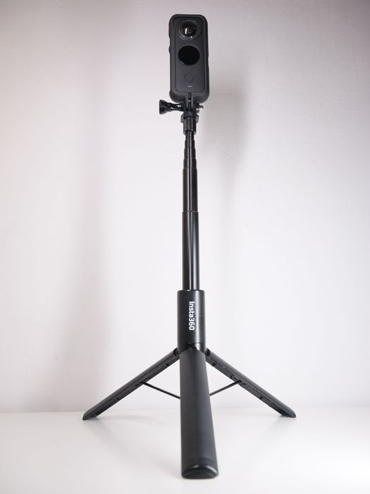 Insta360 ONE X2 + Insta360 2-in-1 Invisible Selfie Stick + Tripod