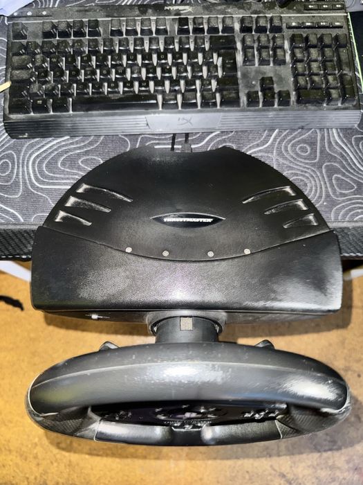 Volante Thrustmaster T80