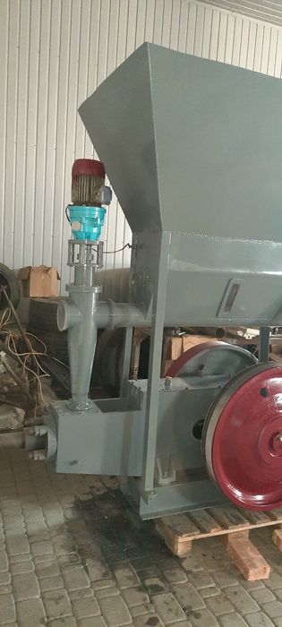 Пресс брикетировщик ПБ 400/60 продам або обмін