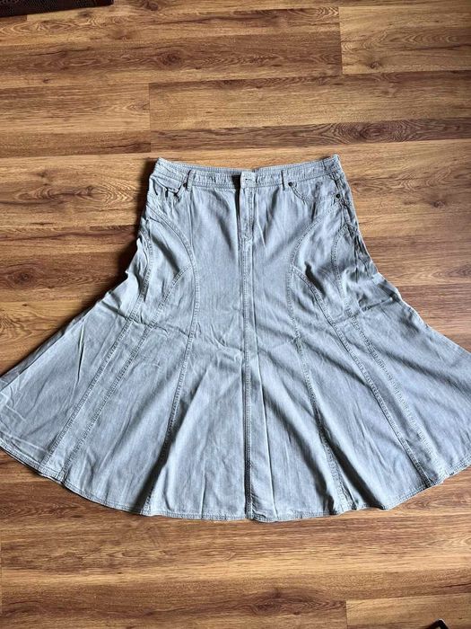 Спідниця кльош. Marks & Spencer