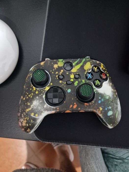 Xbox series x + Jogos + Teclado Asus Rog Falchion + volante