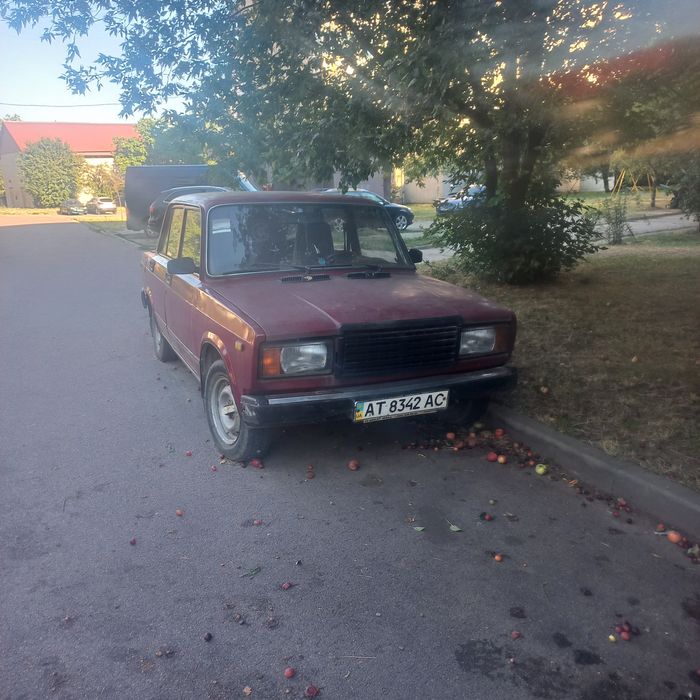 автомобіль ВАЗ 2107