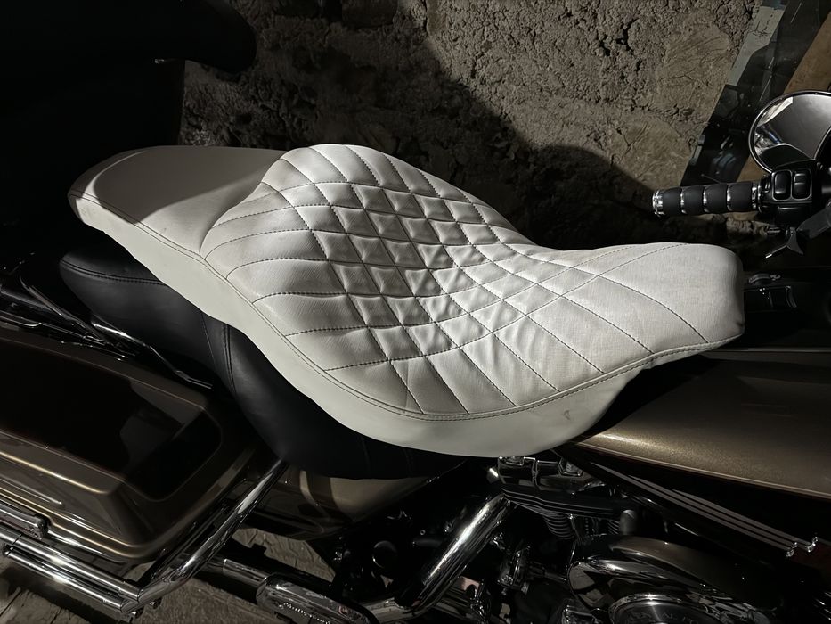 Сидіння Harley Davidson Electra Street Road Glide та інші 1996-2013