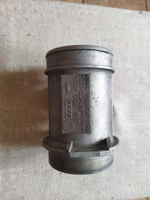 Расходомер воздуха 059 906 461D AUDI VW.