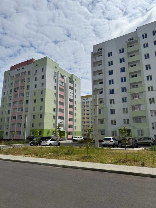 54500 ЖК Мира 3 Черновые Продам 3 комнатную квартиру 2эт, S-83м AS