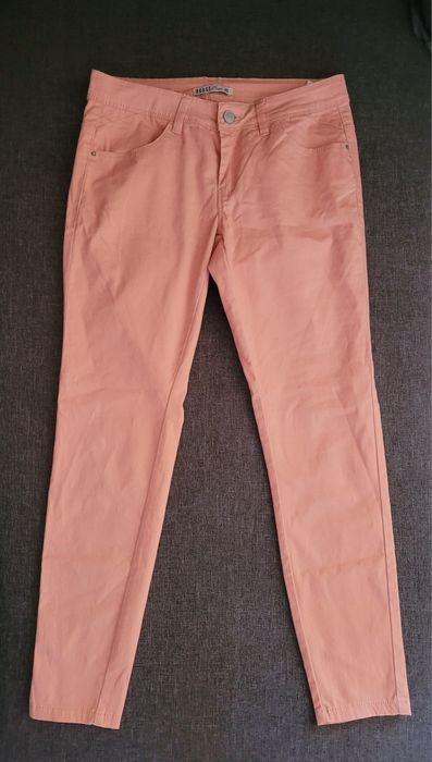 Spodnie 3/4 łososiowe