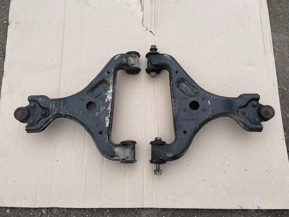 Рычаг передней на VITO-VIANO W639