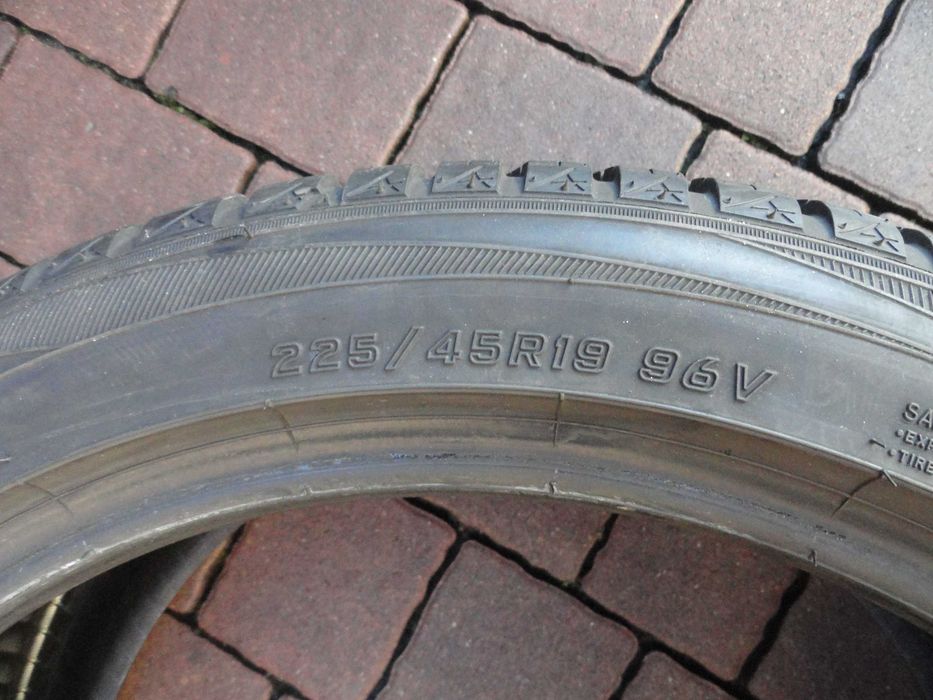 225/45R19 Falken 2 sztuki CAŁOROCZNE 2023 rok