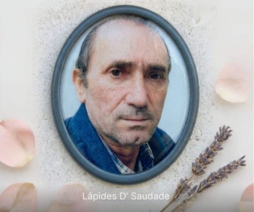 Molduras de fotos e chapas de identificação para cemitério ou memoriais