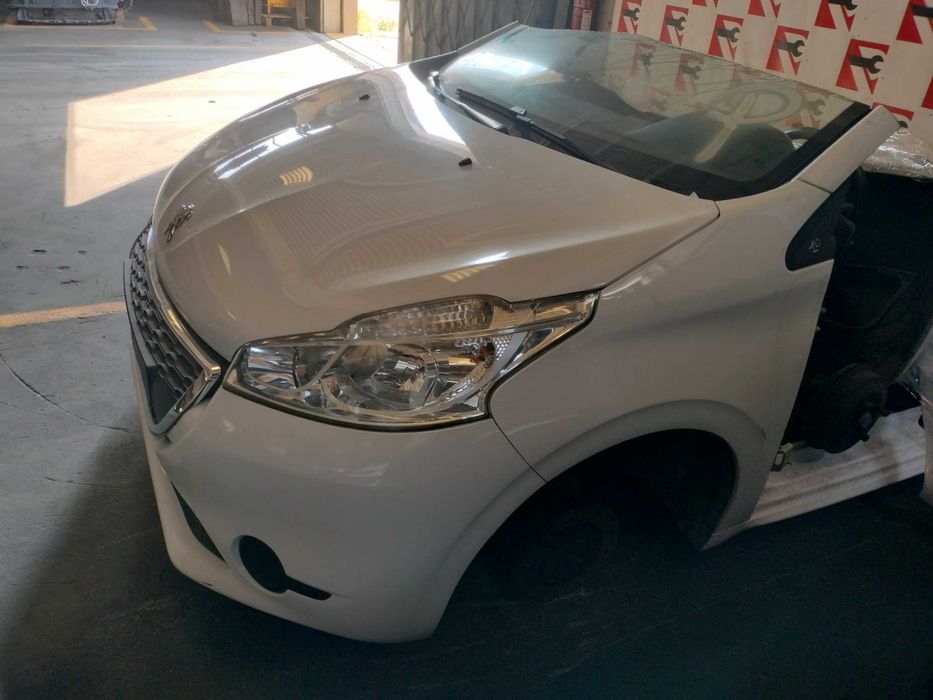 Frente Completa Peugeot 208 1.0i 2012 #F50