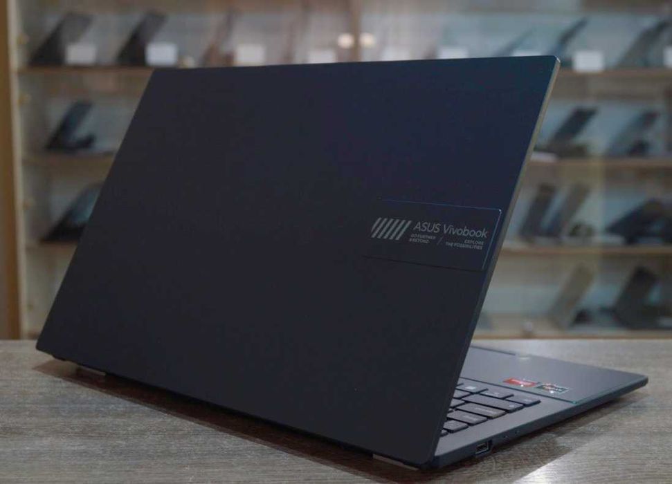 ГАРАНТІЯ Asus (IPS/AMD Ryzen 3 7320U/RAM 8гб LPDDR5/SSD 256гб)TVOYO