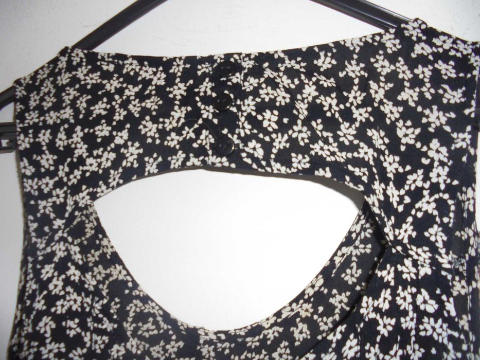 vestido de mulher as flores