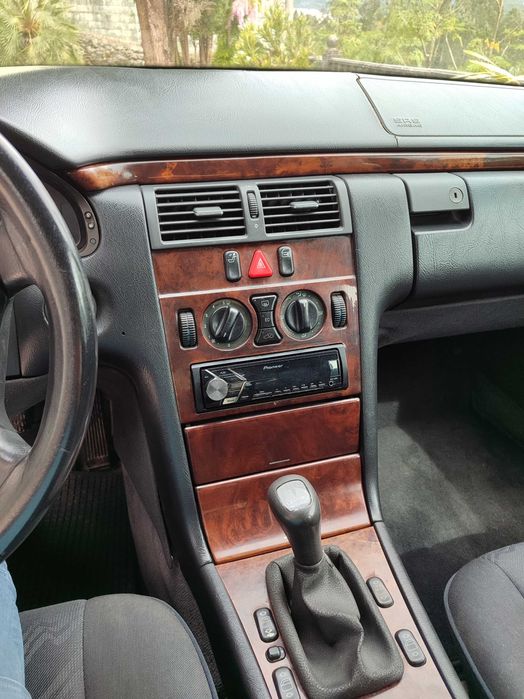 Mercedes 220 E diesel