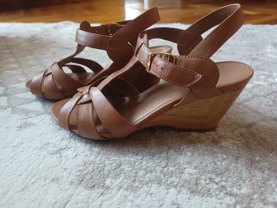 Sandały Clarks skórzane