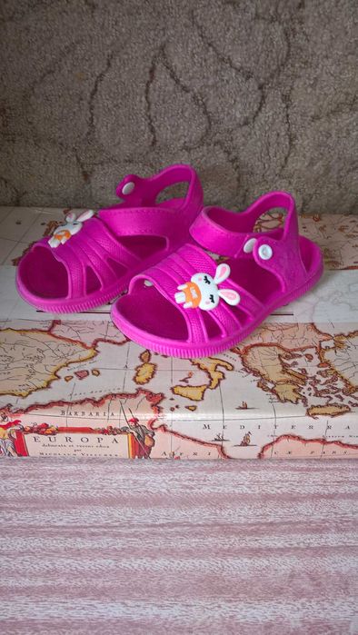 босоніжки для дівчинки 24 розмір