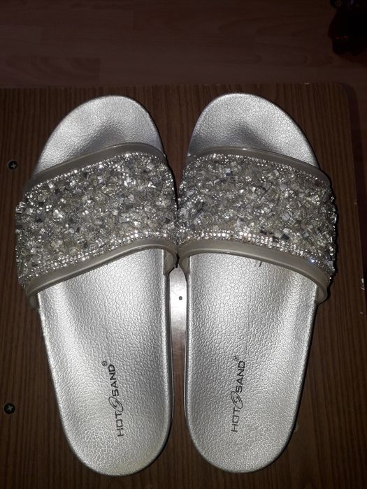 Босоніжки шльопки 41р