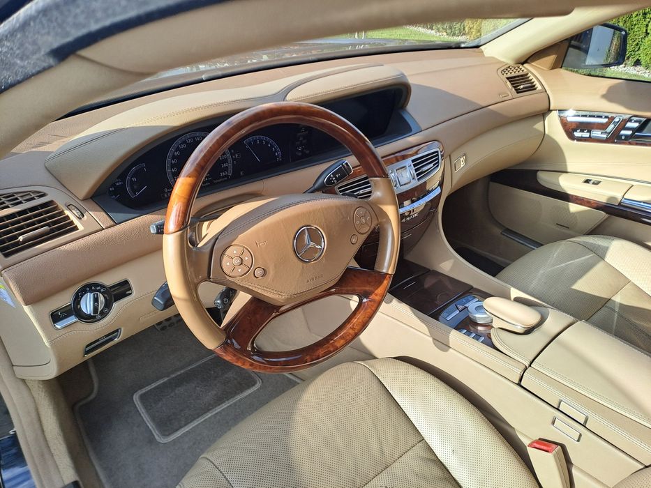 Mercedes-Benz CL 550 V8 lift c216 Biturbo 4 matic