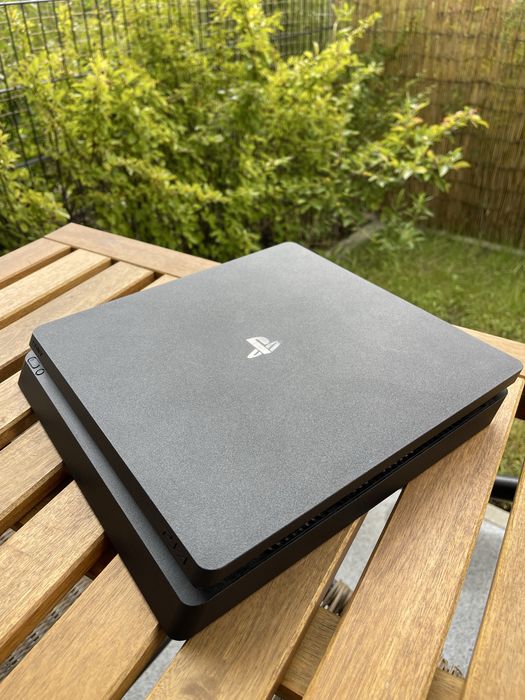 PlayStation 4 Slim 1 TB