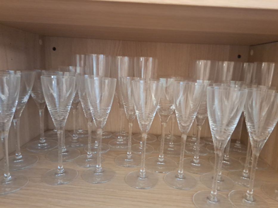 Serviço de Copos Cristal Atlantis Modelo Ondas - Completo 62 Peças".
