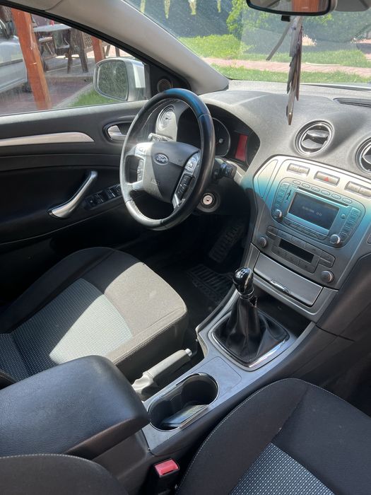 FORD MONDEO 1.8 дизель