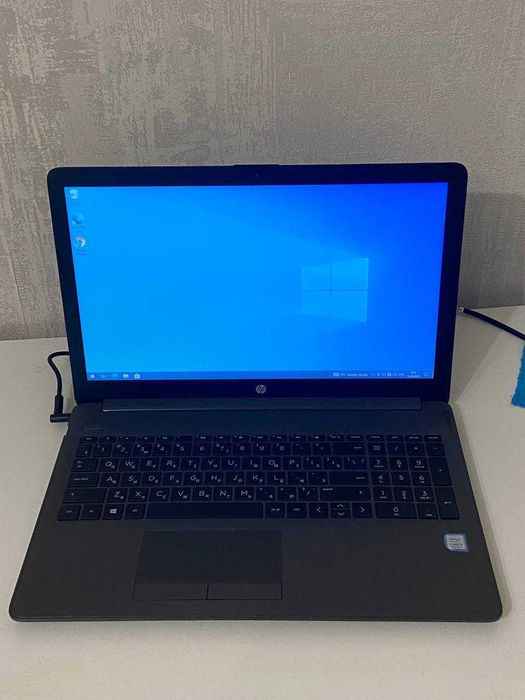 Ноутбук HP 250 G7