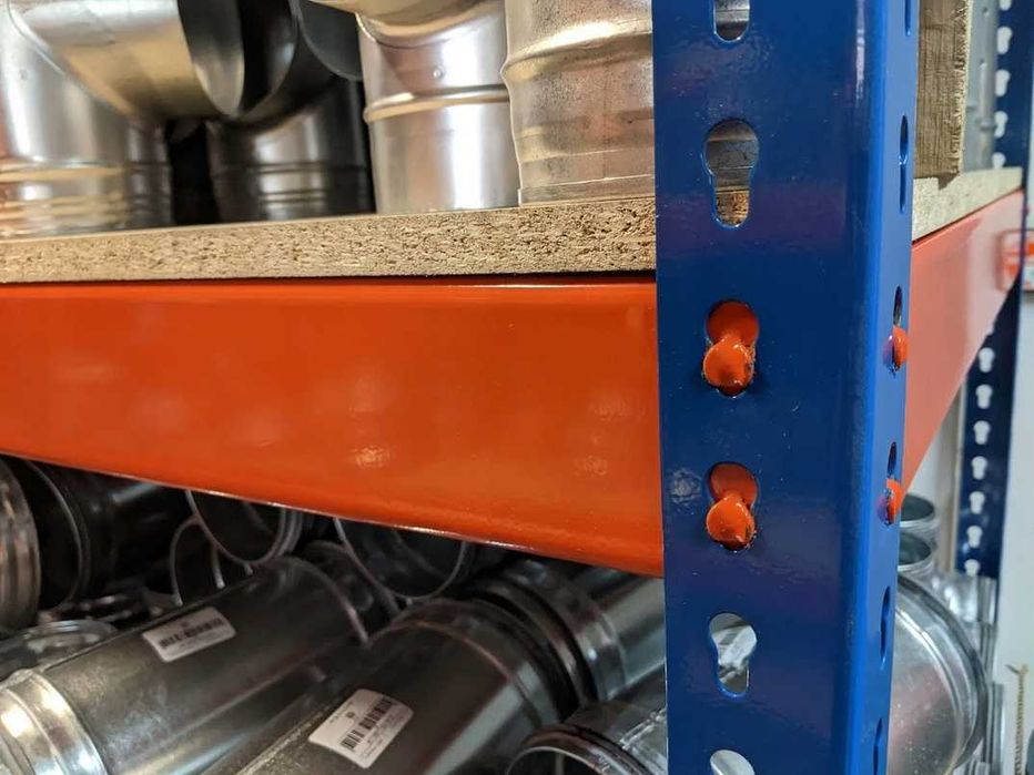 Mocne Trwałe Regały Metalowe Bezpieczne Eleganckie Uniwersalne