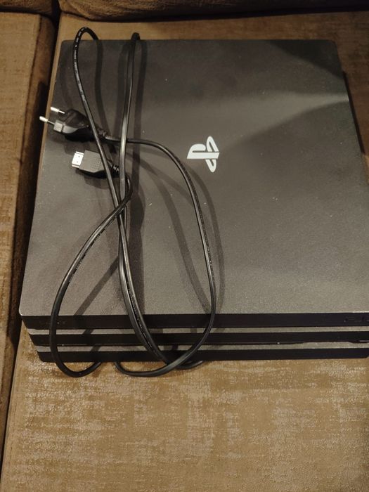 Vendo ps4 500gb como nova