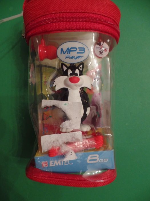 MP3 Player with Built-in Speaker (BU)64751806776065120